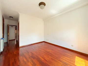 Apartamento T3 para Venda em Santo Antonio dos Olivais
