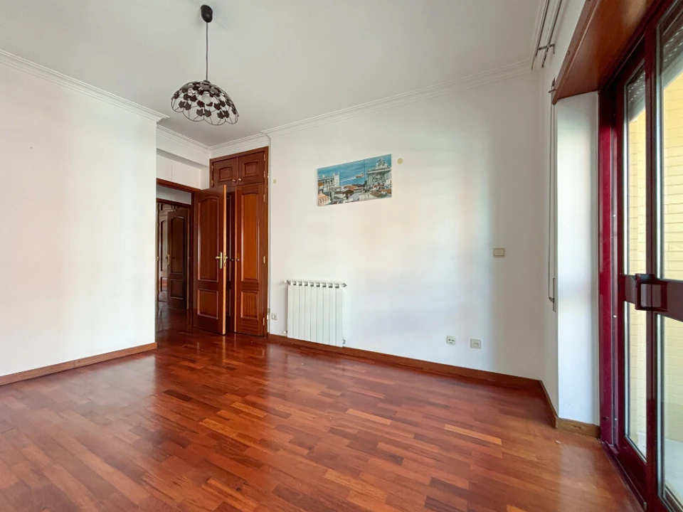 Apartamento T3 para Venda em Santo Antonio dos Olivais Foto 9