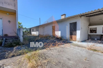 Moradia T4 para Venda em Carregueira