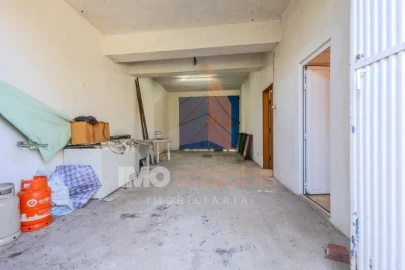 Moradia T4 para Venda em Carregueira