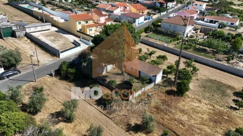 Moradia T4 para Venda em Carregueira