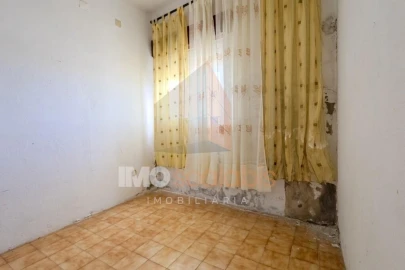 Moradia T4 para Venda em Carregueira