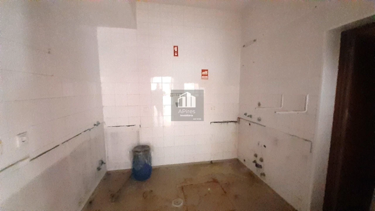 Loja para Arrendamento em Barreiro e Lavradio Foto 8