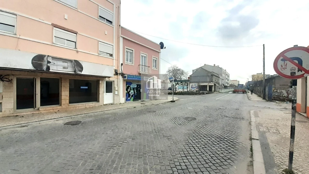 Loja para Arrendamento em Barreiro e Lavradio Foto 16