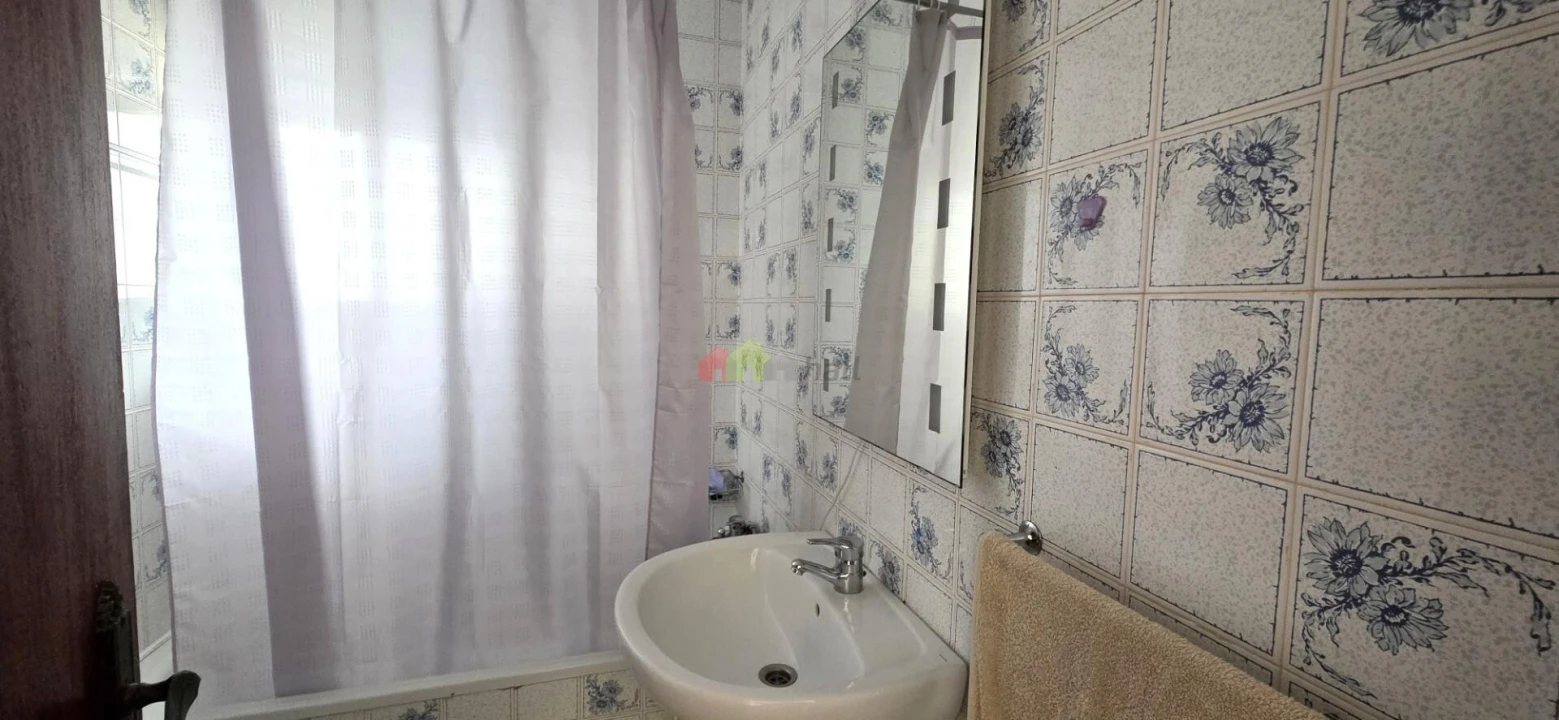 Apartamento T2 para Venda em Portimão Foto 10
