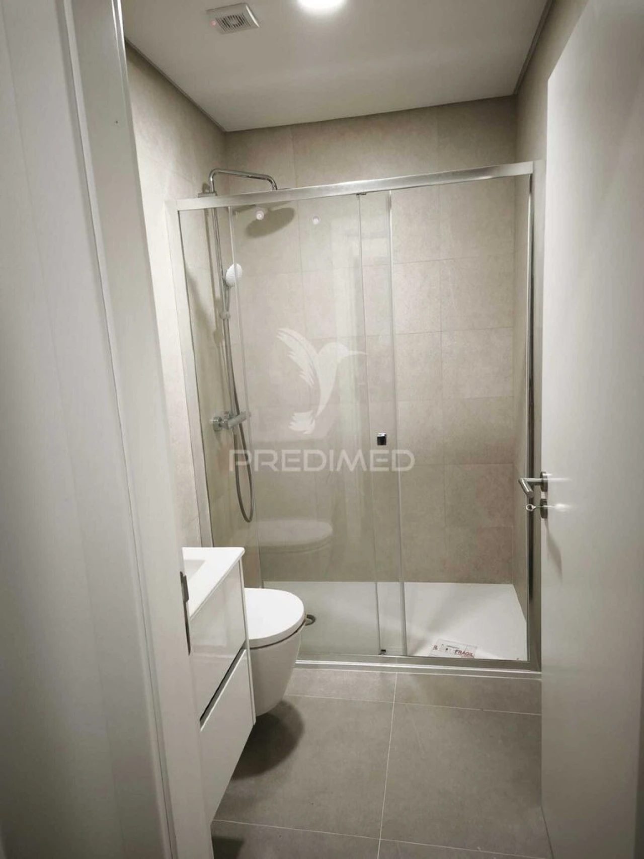 Apartamento T1 para Venda em Esgueira Foto 2