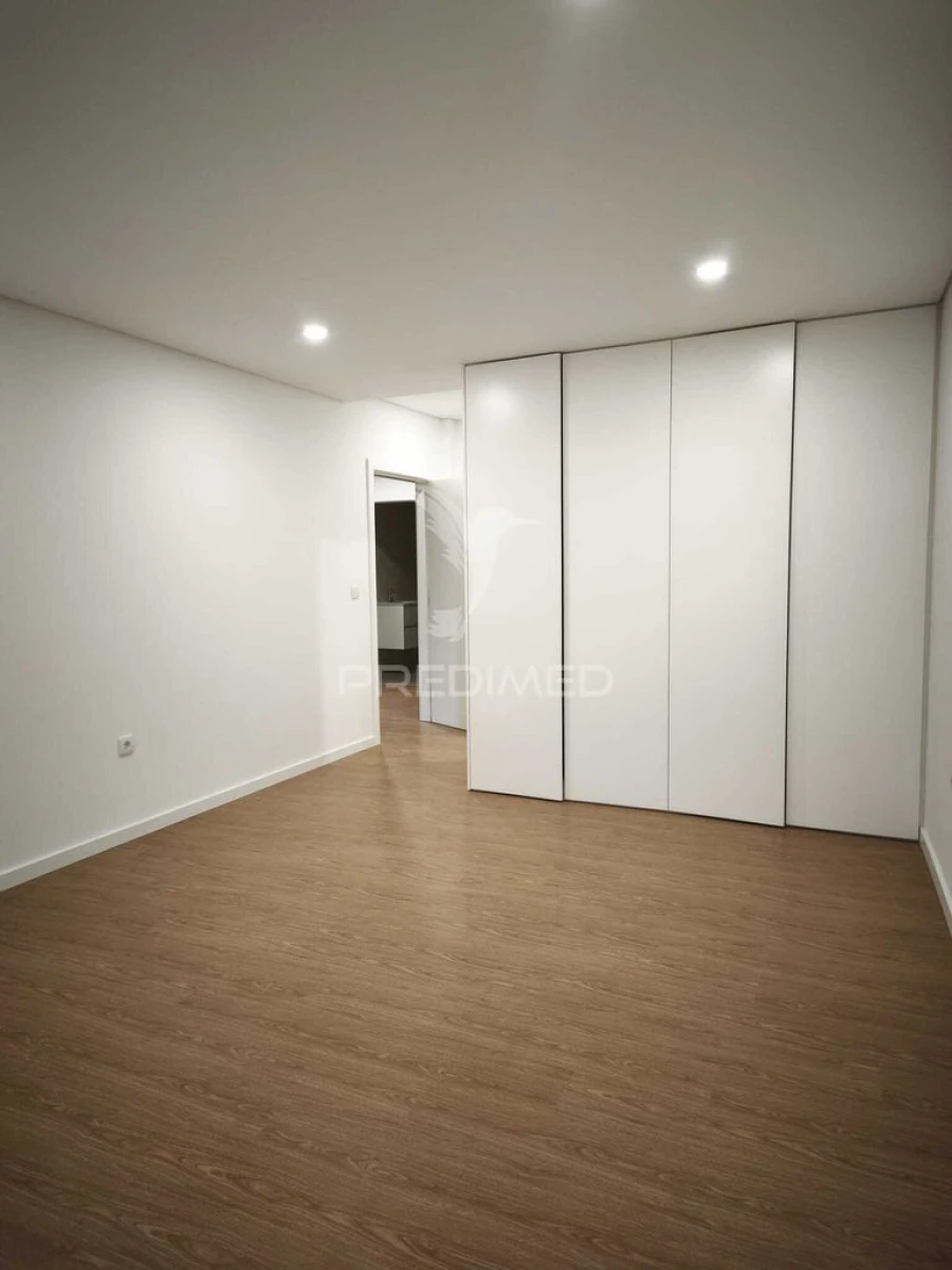 Apartamento T1 para Venda em Esgueira Foto 4