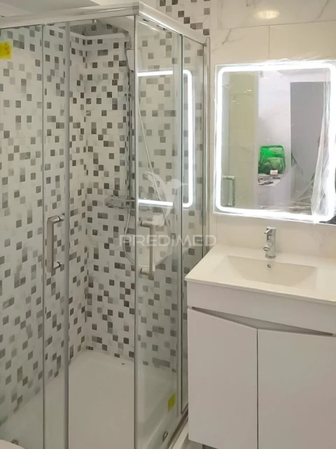 Moradia T9 para Venda em Ajuda