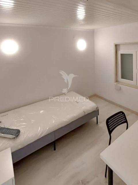 Moradia T9 para Venda em Ajuda