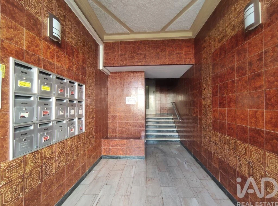 Apartamento T2 para Venda em Portimão Foto 16