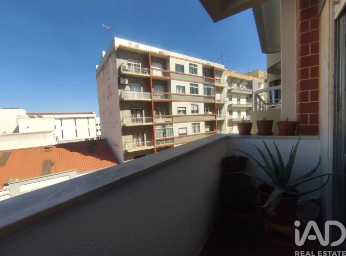 Apartamento T2 para Venda em Portimão Foto 5