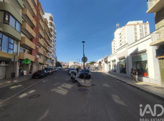 Apartamento T2 para Venda em Portimão Foto 18