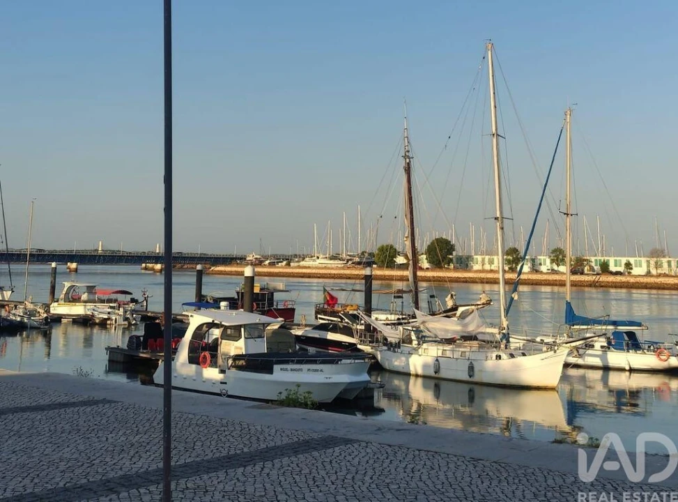 Apartamento T2 para Venda em Portimão Foto 21