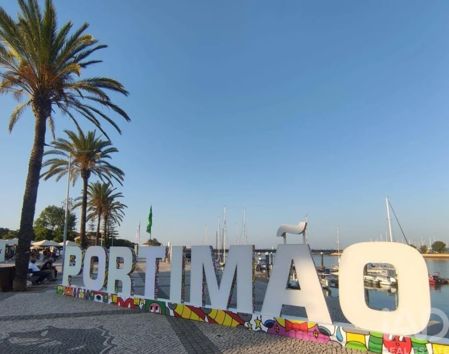 Apartamento T2 para Venda em Portimão Foto 2
