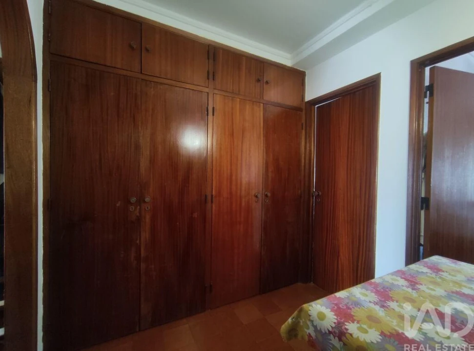 Apartamento T2 para Venda em Portimão Foto 7