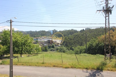 Terreno para Venda em Bairro