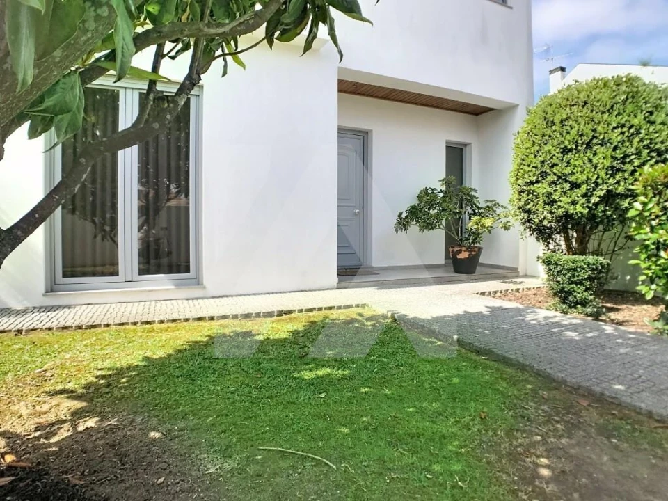 Moradia T5 para Venda em Ovar, São João, Arada e São Vicente de Pereira Jusã Foto 2