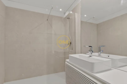 Apartamento T4 para Venda em Canidelo