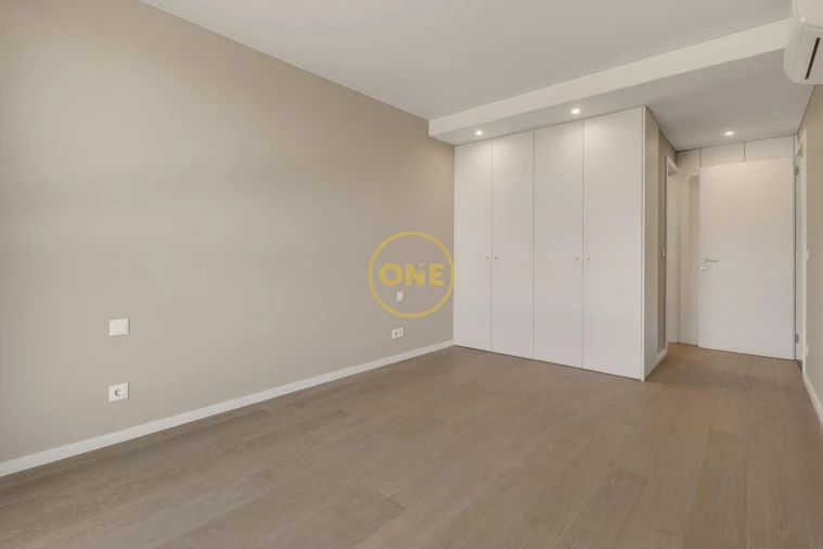 Apartamento T4 para Venda em Canidelo Foto 20