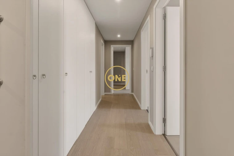 Apartamento T4 para Venda em Canidelo Foto 9