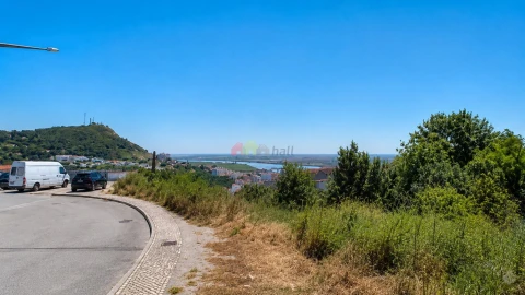 Terreno para Venda em Vila Franca de Xira