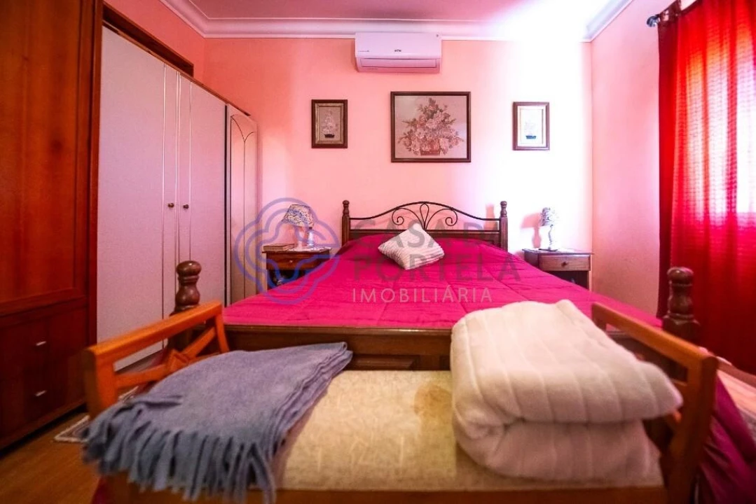Moradia T4 para Venda em Barcarena Foto 45