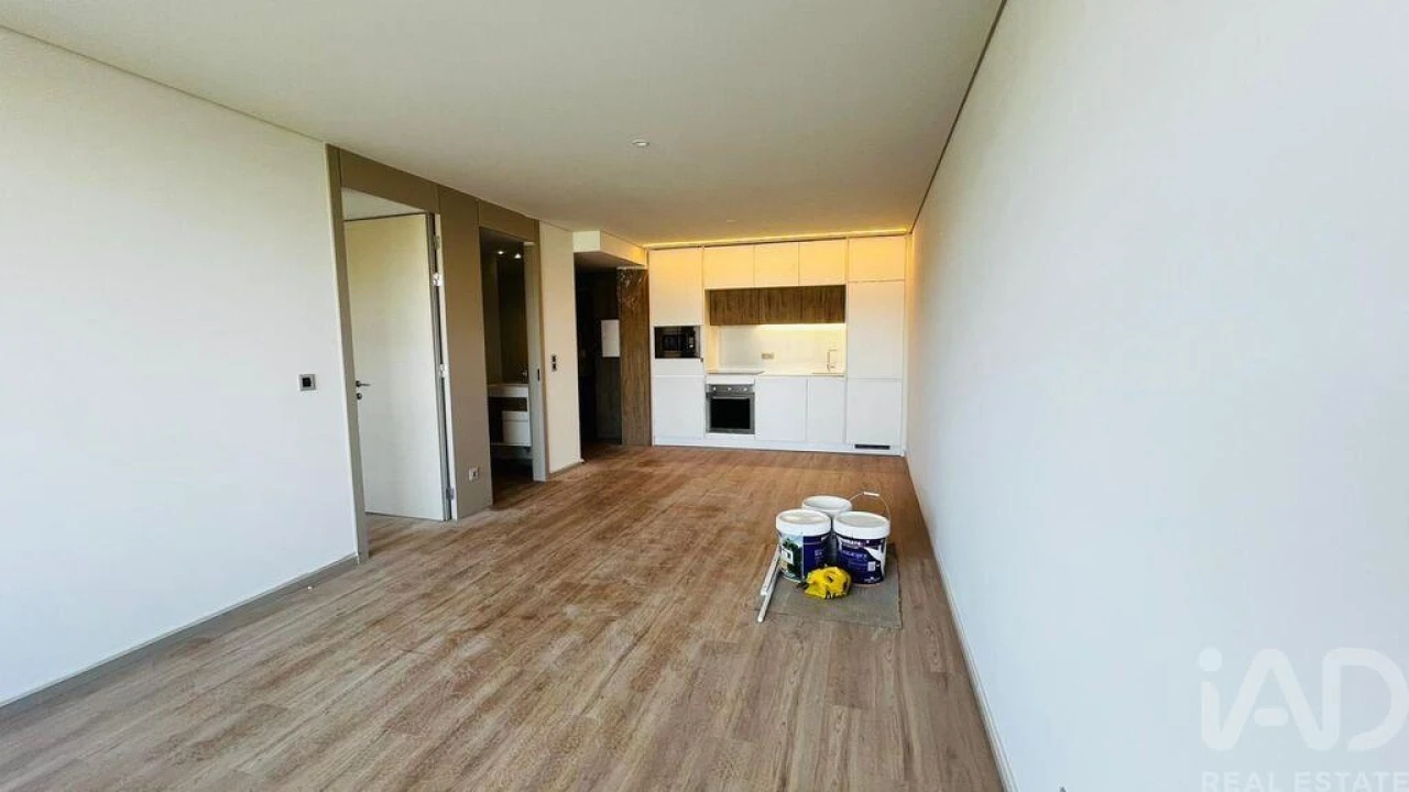 Apartamento T1 para Venda em Mafamude e Vilar do Paraíso Foto 27
