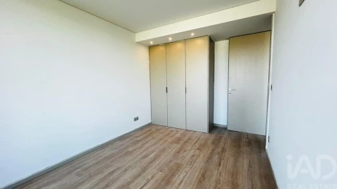 Apartamento T1 para Venda em Mafamude e Vilar do Paraíso