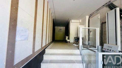 Apartamento T1 para Venda em Mafamude e Vilar do Paraíso