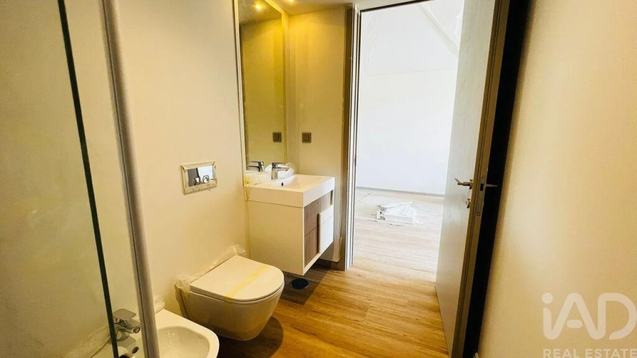 Apartamento T1 para Venda em Mafamude e Vilar do Paraíso Foto 14
