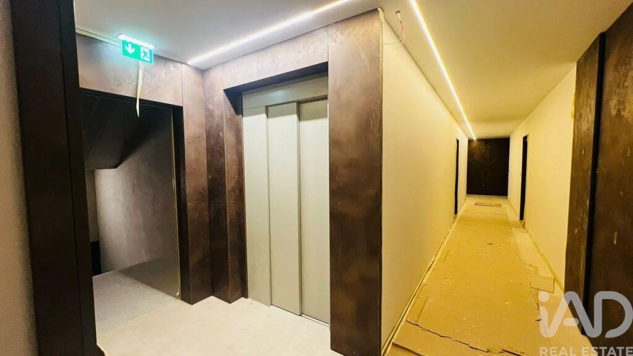 Apartamento T1 para Venda em Mafamude e Vilar do Paraíso Foto 6
