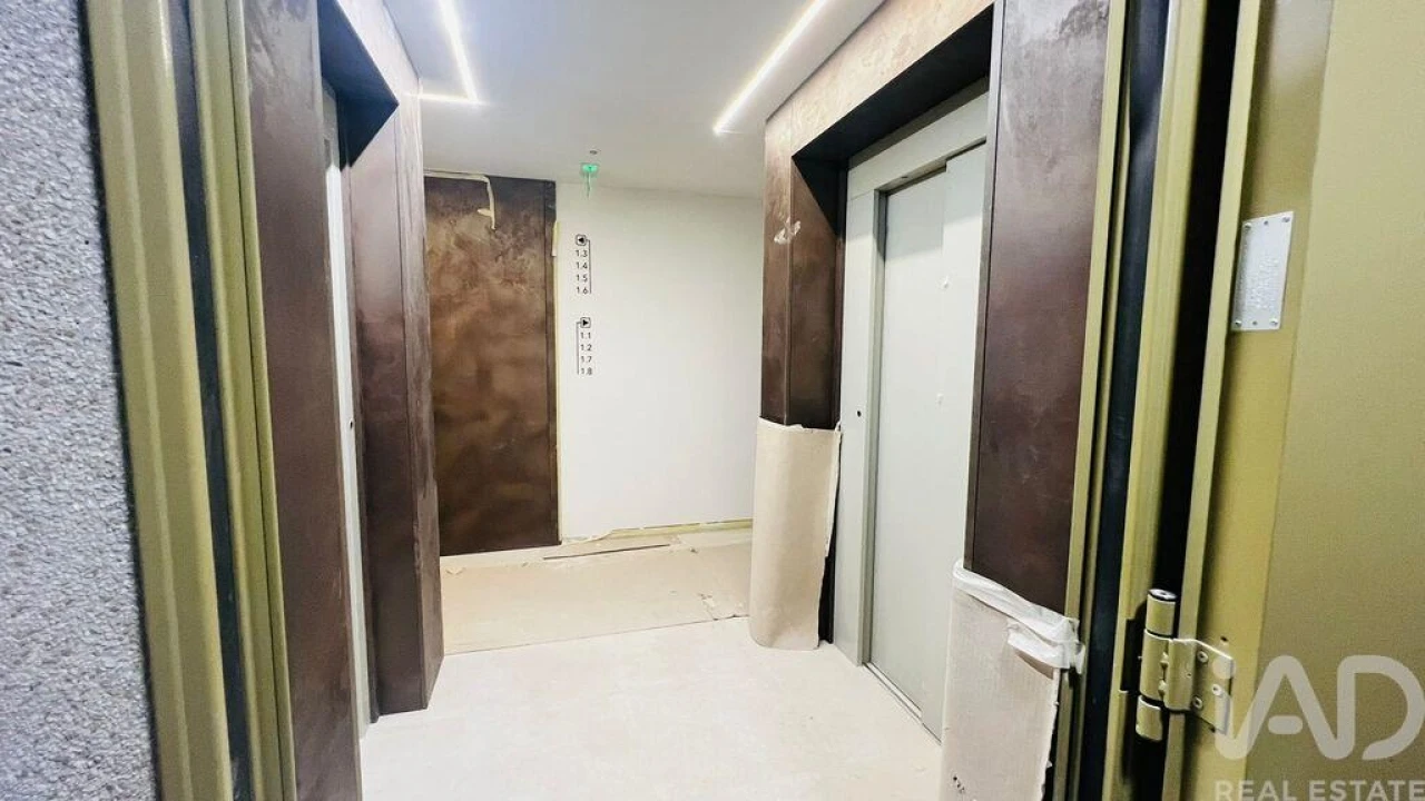Apartamento T1 para Venda em Mafamude e Vilar do Paraíso Foto 9