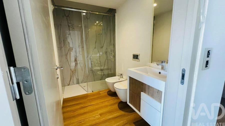 Apartamento T1 para Venda em Mafamude e Vilar do Paraíso Foto 19
