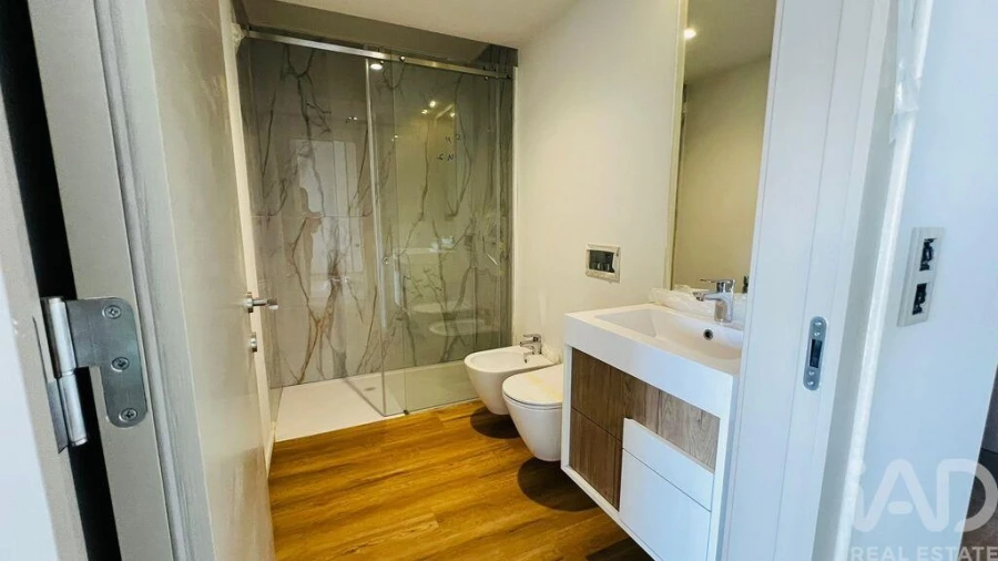 Apartamento T1 para Venda em Mafamude e Vilar do Paraíso Foto 16