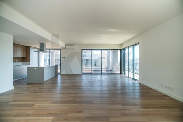 Apartamento T4 para Venda em Algés, Linda-A-Velha e Cruz Quebrada-Dafundo