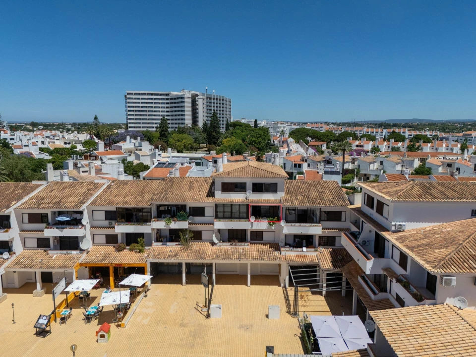Apartamento T2 para Venda em Albufeira e Olhos de Água Foto 30