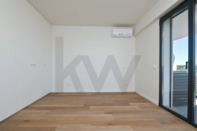 Apartamento T3 para Venda em Algés, Linda-A-Velha e Cruz Quebrada-Dafundo