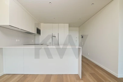 Apartamento T3 para Venda em Algés, Linda-A-Velha e Cruz Quebrada-Dafundo