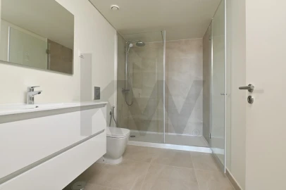 Apartamento T3 para Venda em Algés, Linda-A-Velha e Cruz Quebrada-Dafundo