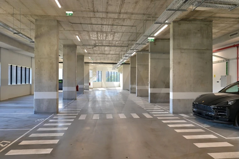 Apartamento T3 para Venda em Algés, Linda-A-Velha e Cruz Quebrada-Dafundo Foto 31