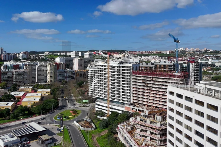 Apartamento T3 para Venda em Algés, Linda-A-Velha e Cruz Quebrada-Dafundo Foto 43