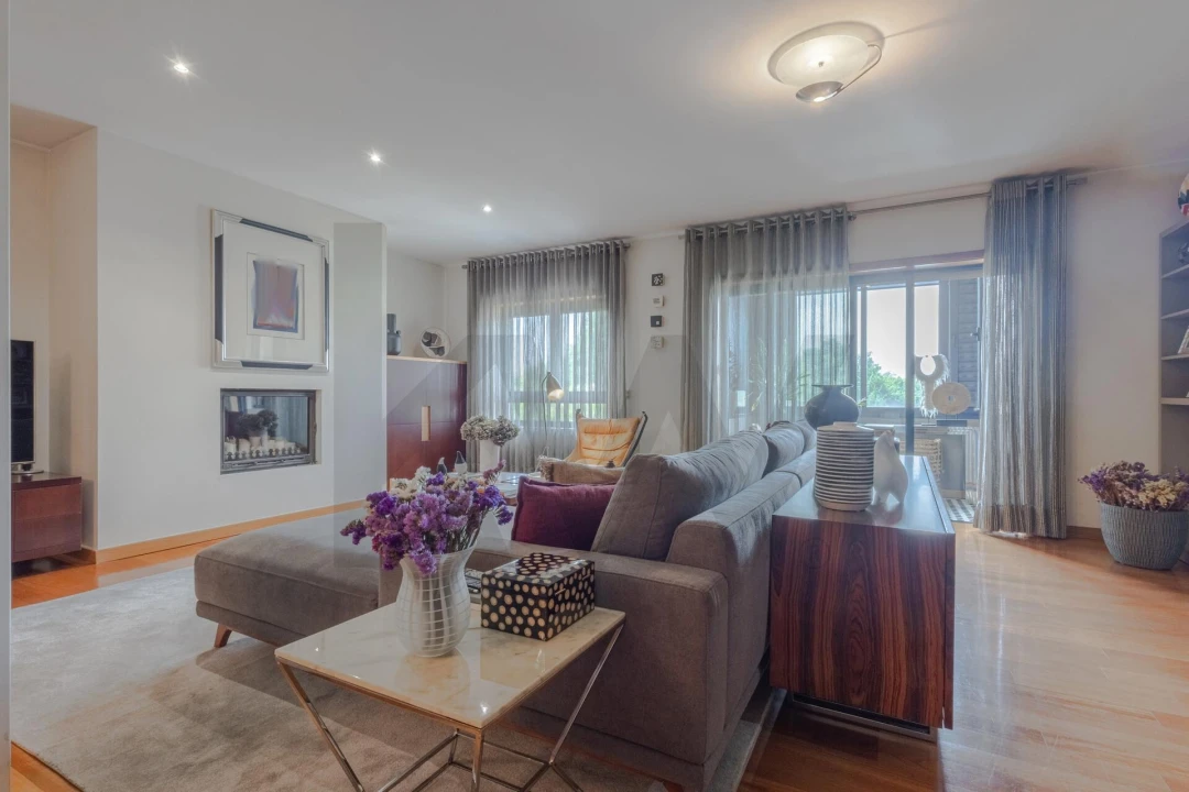 Apartamento T4 para Venda em Ramalde Foto 2