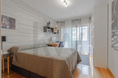 Apartamento T4 para Venda em Ramalde
