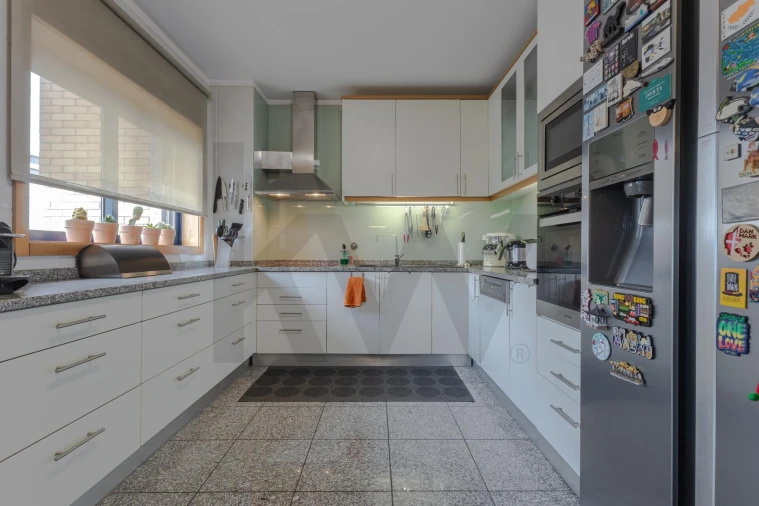 Apartamento T4 para Venda em Ramalde Foto 20