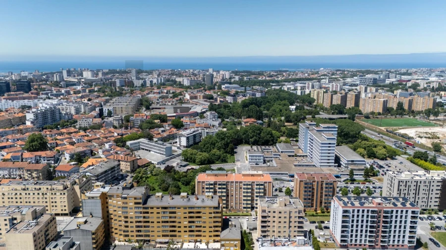 Apartamento T4 para Venda em Ramalde Foto 24