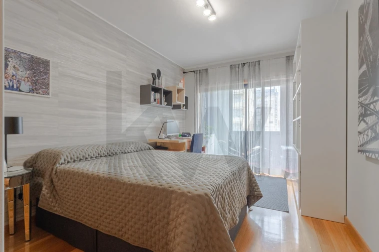 Apartamento T4 para Venda em Ramalde Foto 11