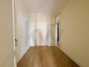Apartamento T3 para Venda em Arroios