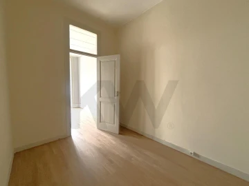 Apartamento T3 para Venda em Arroios