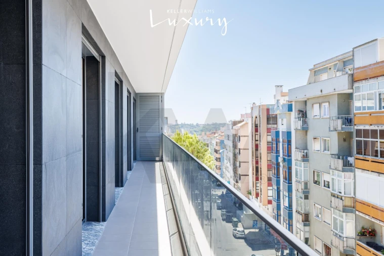 Apartamento T3 para Venda em Almada, Cova da Piedade, Pragal e Cacilhas Foto 7