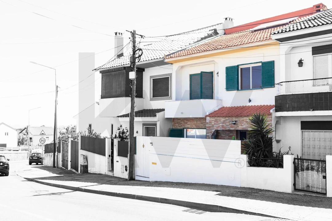 Moradia T3 para Venda em Alcabideche Foto 2